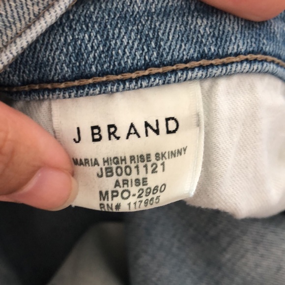 J Brand skinny jeans. Light wash.size 31 - Picture 4 of 4